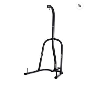 Dimensions: 66.5"L x 47.6" W x 86.2" H

Brand : Everlast